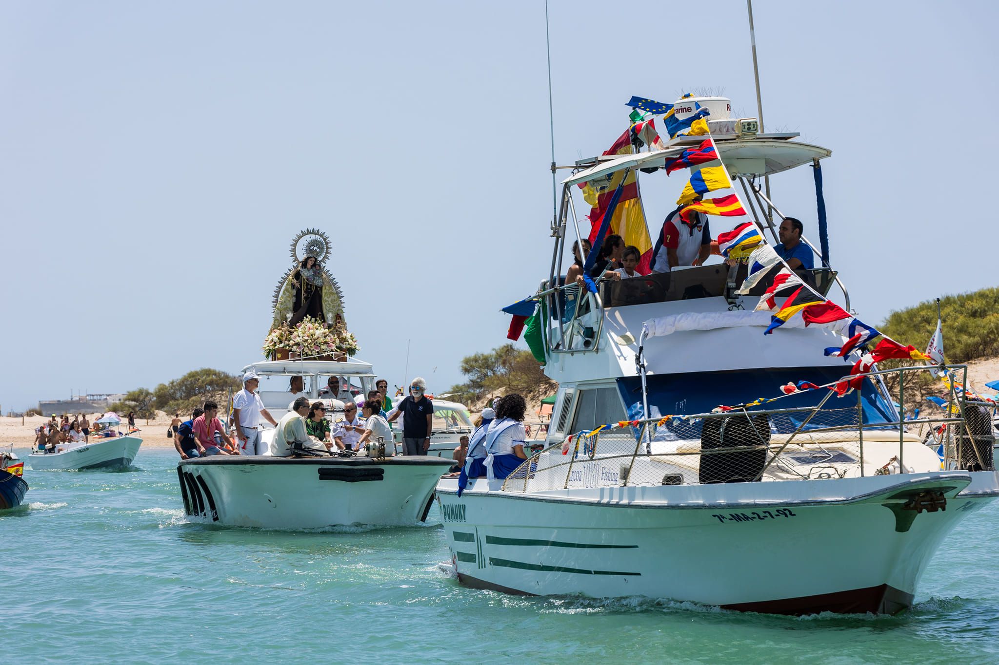 Procesión marítima de la Virgen de la Carmen en Gallineras, San Fernando. Procesión marítima de la Virgen de la Carmen en Gallineras, San Fernando.