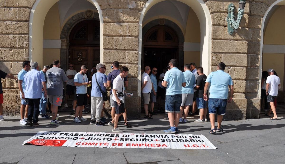 huelga autobus cadiz JUAN MANUEL ESTUDILLO 00005