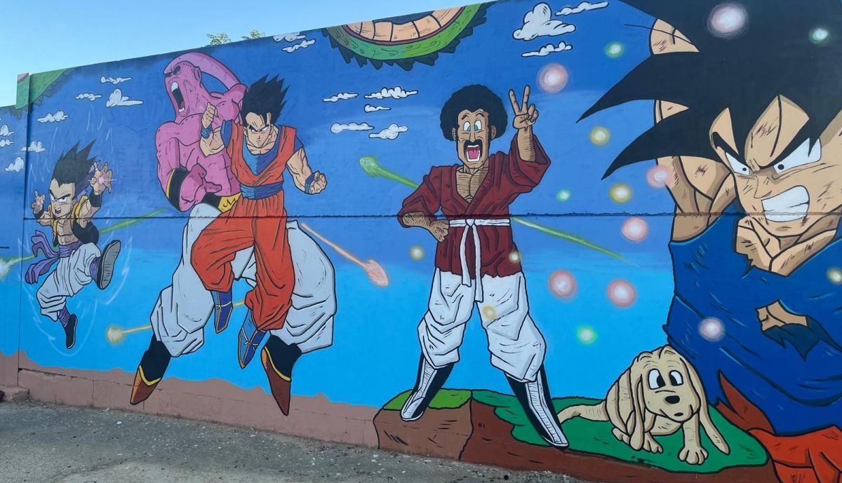 Mural de Dragon Ball en Carmona.