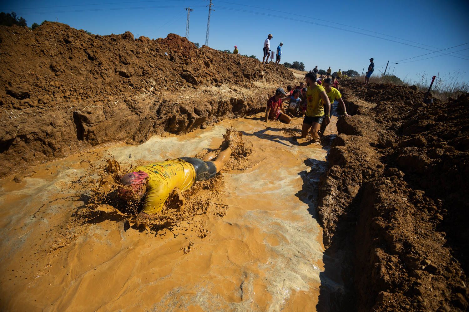 Volando al barro: salto a la diversión