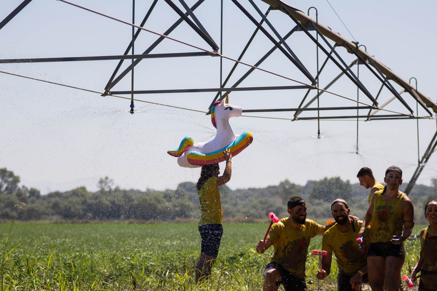 El unicornio limpio de barro a pesar de la carrera