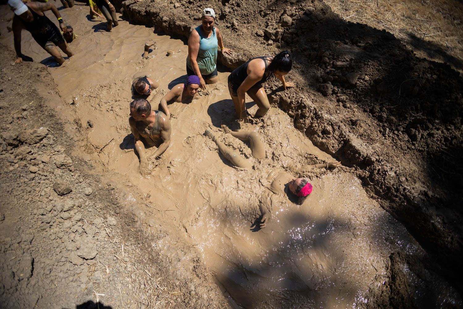 Nadando los 10 metros espaldas 