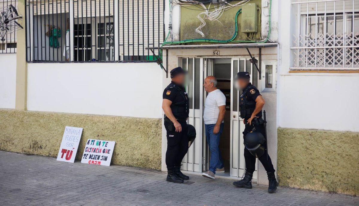 Joaquín, en su casa de Santo Tomás de Aquino el día del desahucio.