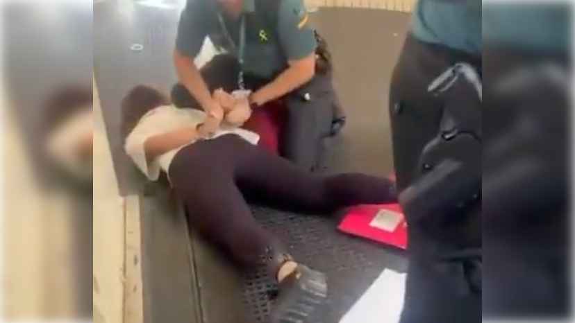 La detención de una monitora llevada a cabo por la Guardia Civil.