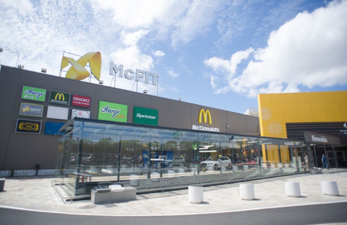 Carrefour Norte en Jerez, donde el hombre sufrió un infarto.