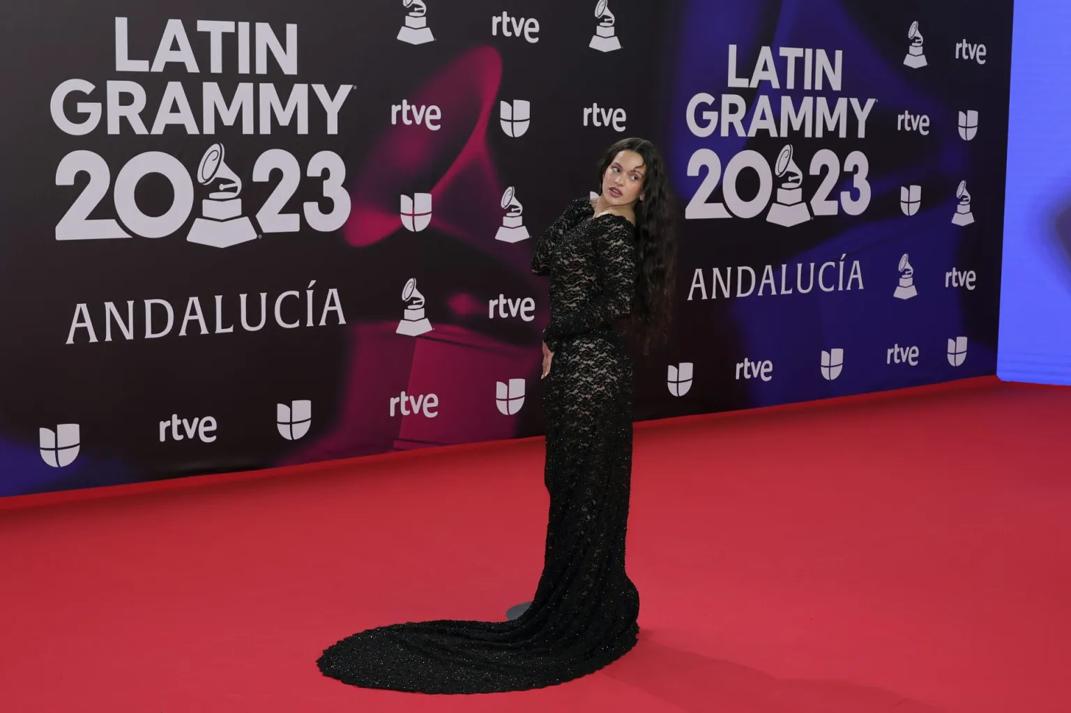 La cantante Rosalía, en la gala anual de los Latin Grammy que se celebró en Sevilla.