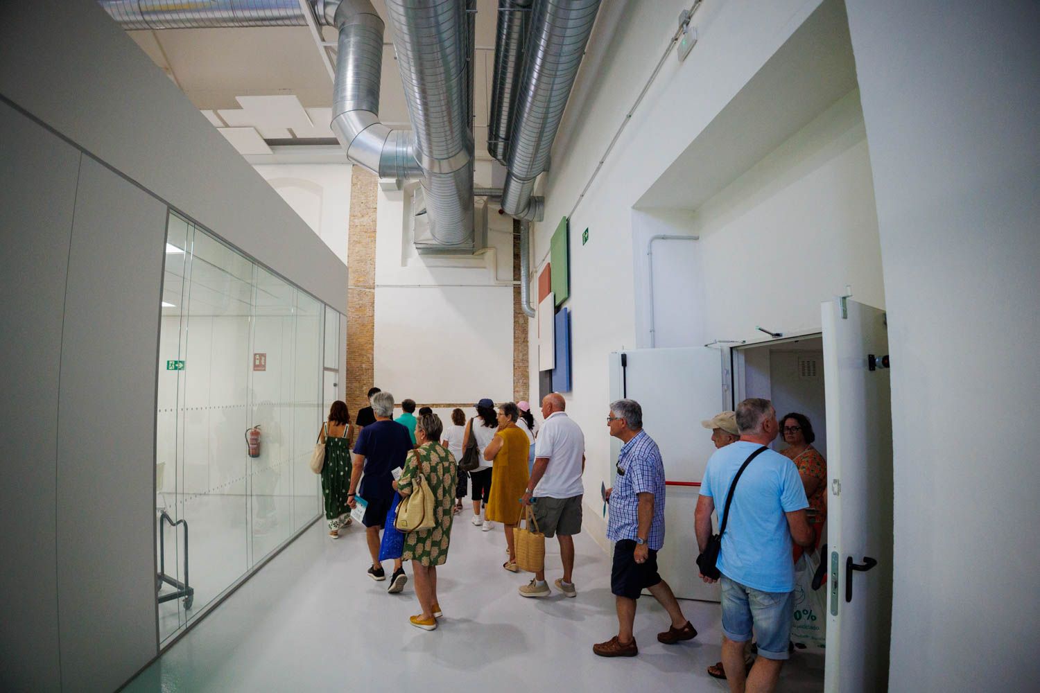 Interior de los antiguos depósitos de Tabacalera en Cádiz.