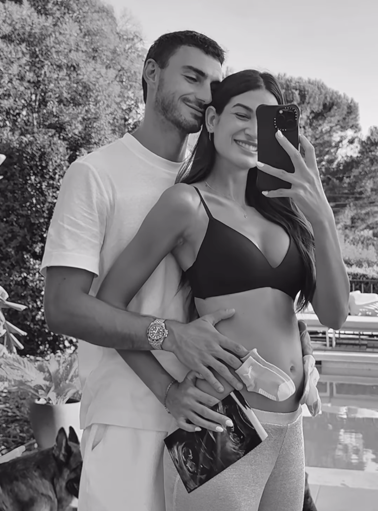 Juan Iglesias y Estela Grande anuncian que van a ser padres.