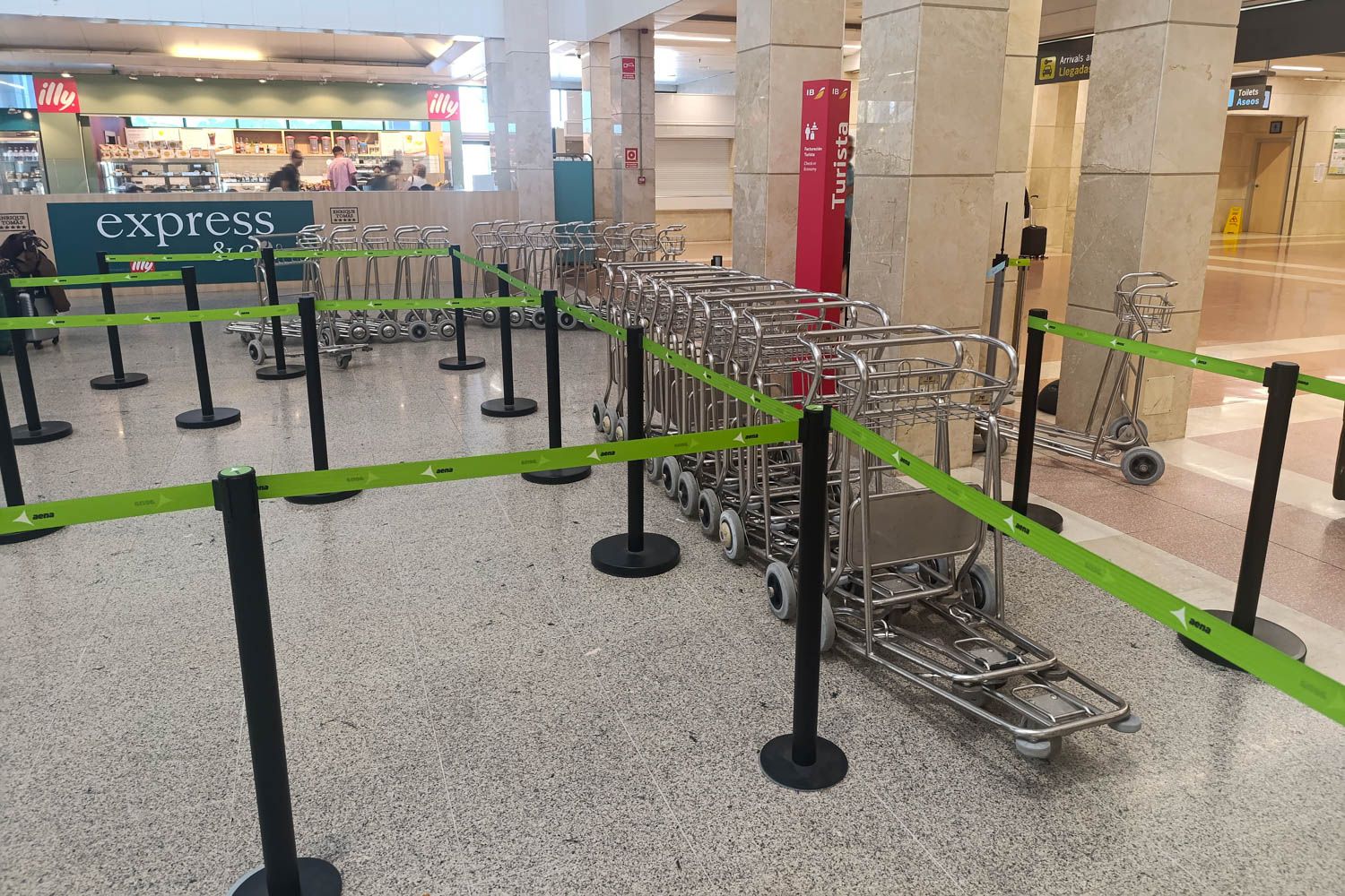 El aeropuerto jerezano sufre cierta dejadez desde hace ya tiempo.