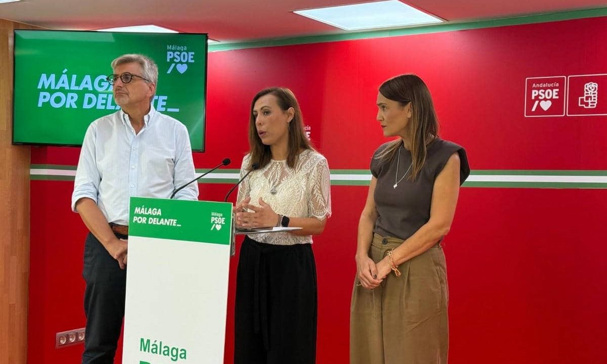 La rueda de prensa del PSOE, este lunes.