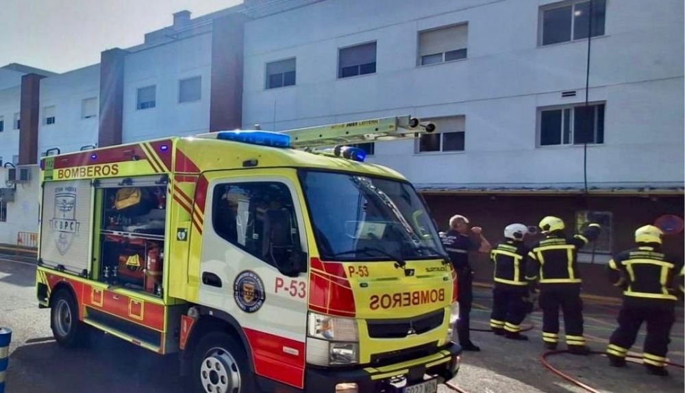 Labores en el incendio de San Juan Grande.