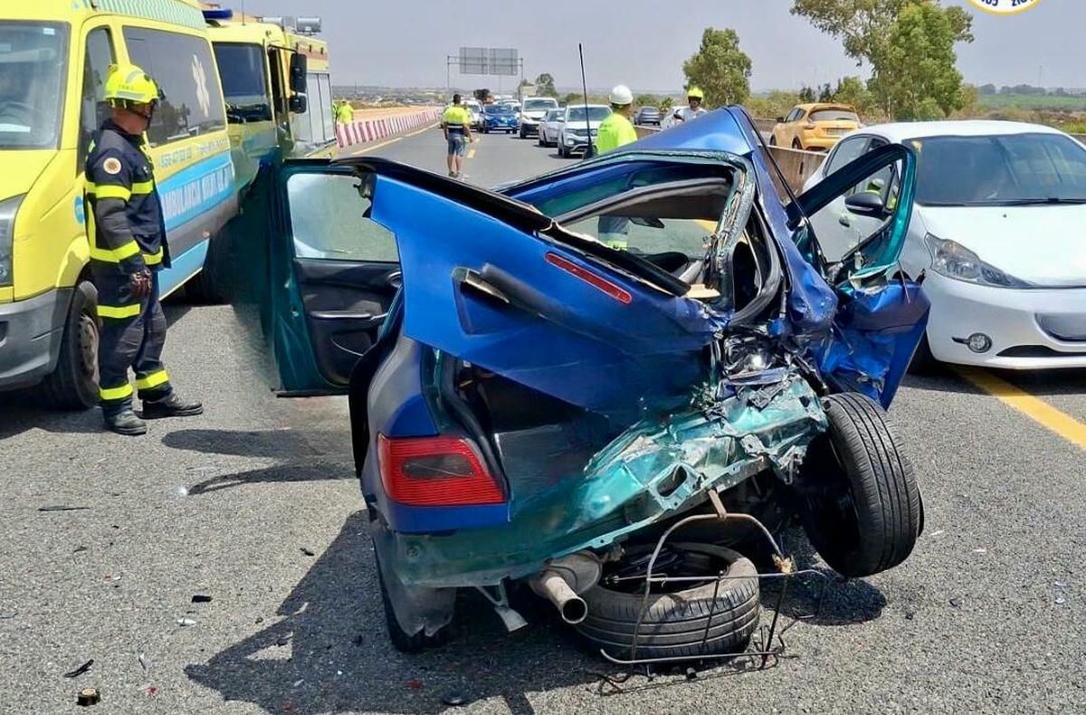 Uno de los vehículos implicados en la colisión en Tres Caminos.