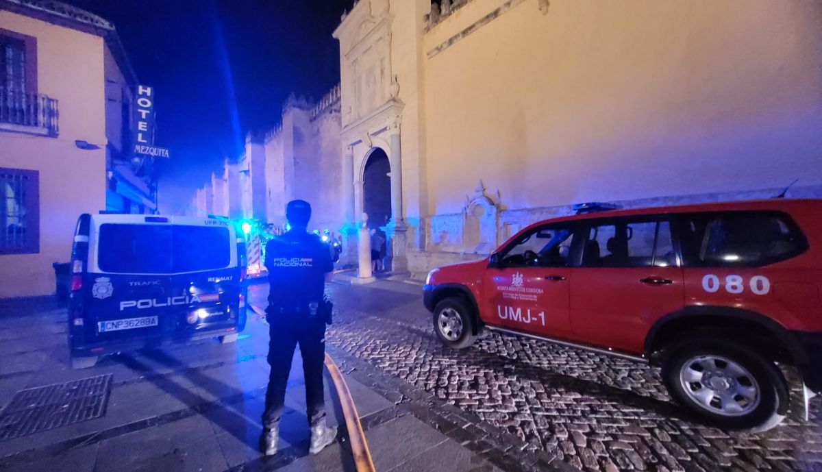mezquita cordoba incendio 2