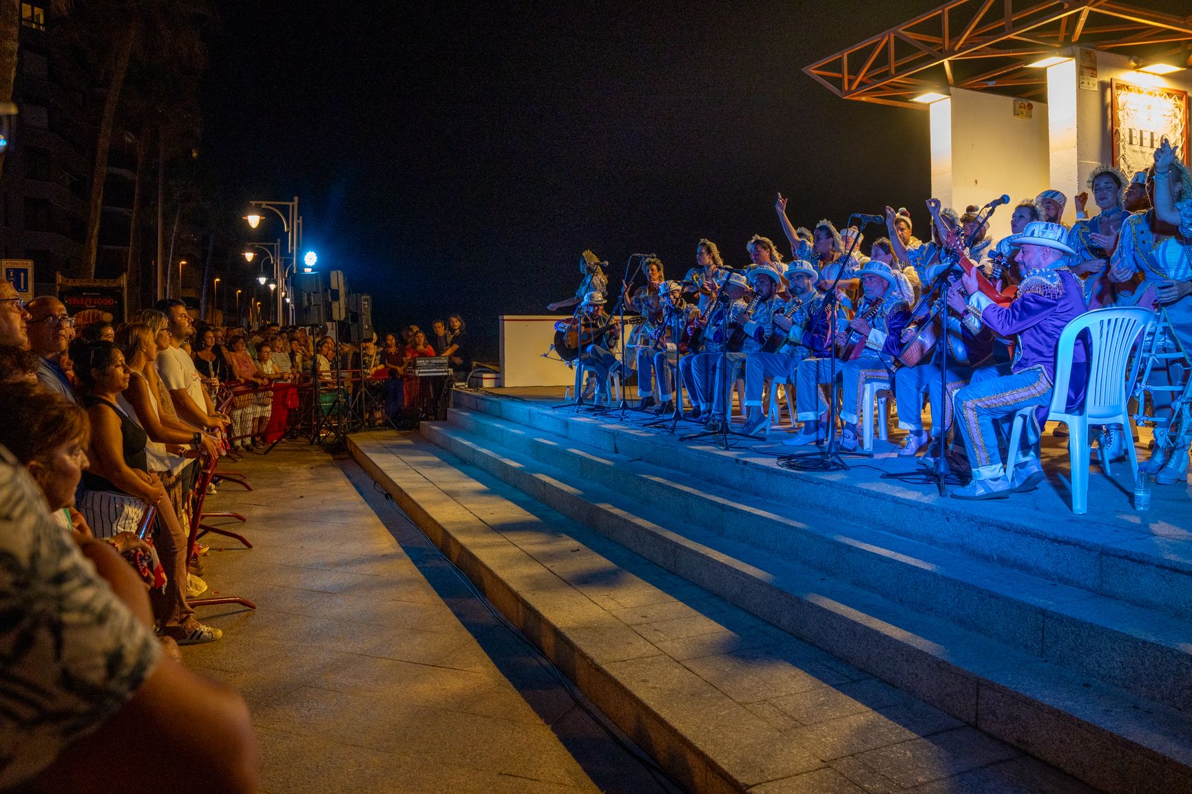 Más carnaval en agosto en Cádiz.