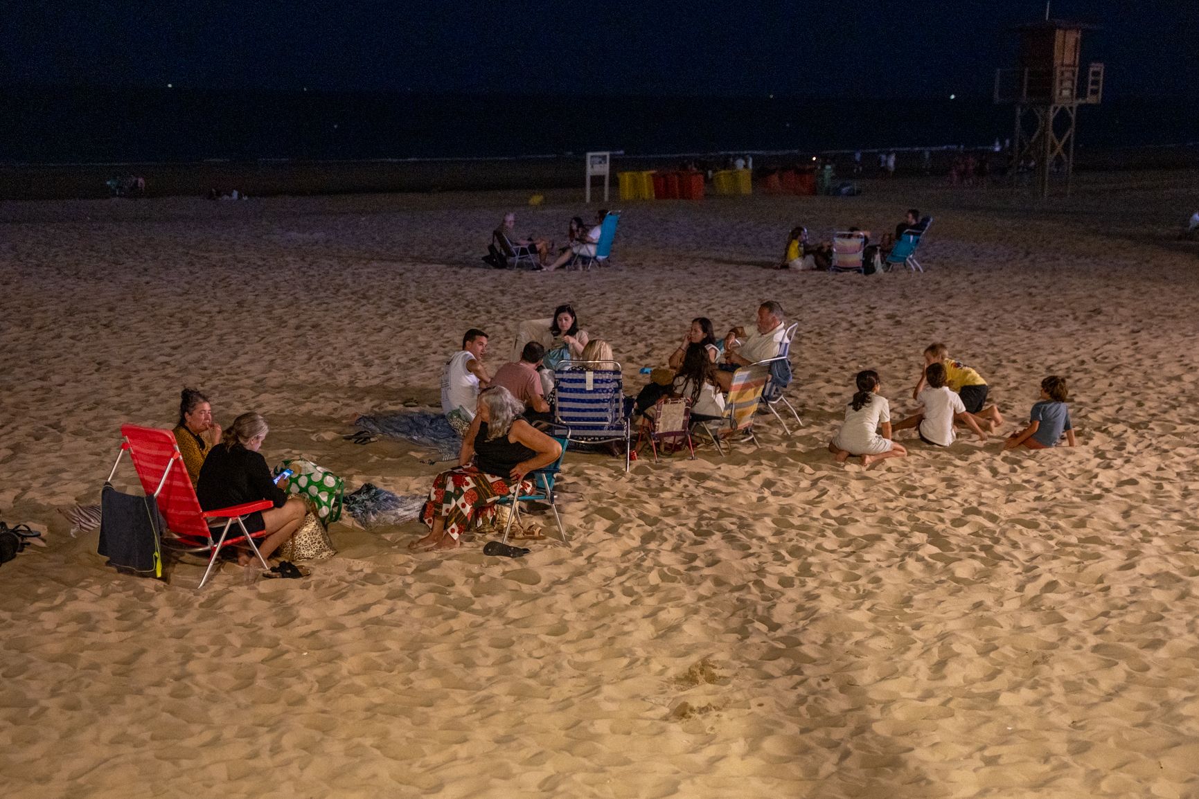 Las playas de Cádiz sin barbacoas en el Trofeo Carranza... y otras imágenes de la 'Champions gaditana'.