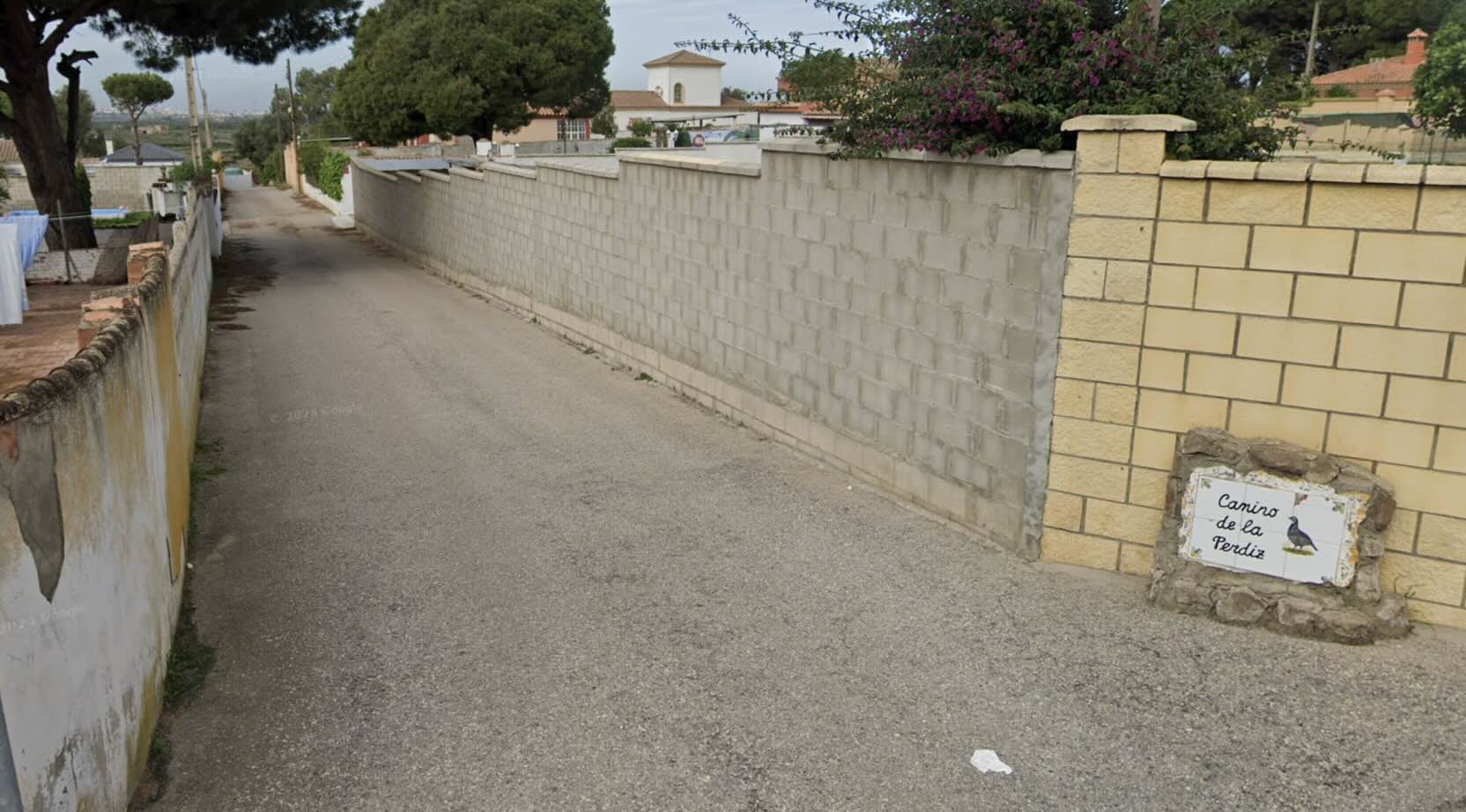 Imagen de Google Maps de la calle en el Pinar de los Franceses, en Chiclana, donde se encuentra la finca donde se produjo el crimen del joven de Jerez. Imagen de Google Maps de la calle en el Pinar de los Franceses, en Chiclana, donde se encuentra la finca donde se produjo el crimen del joven de Jerez.