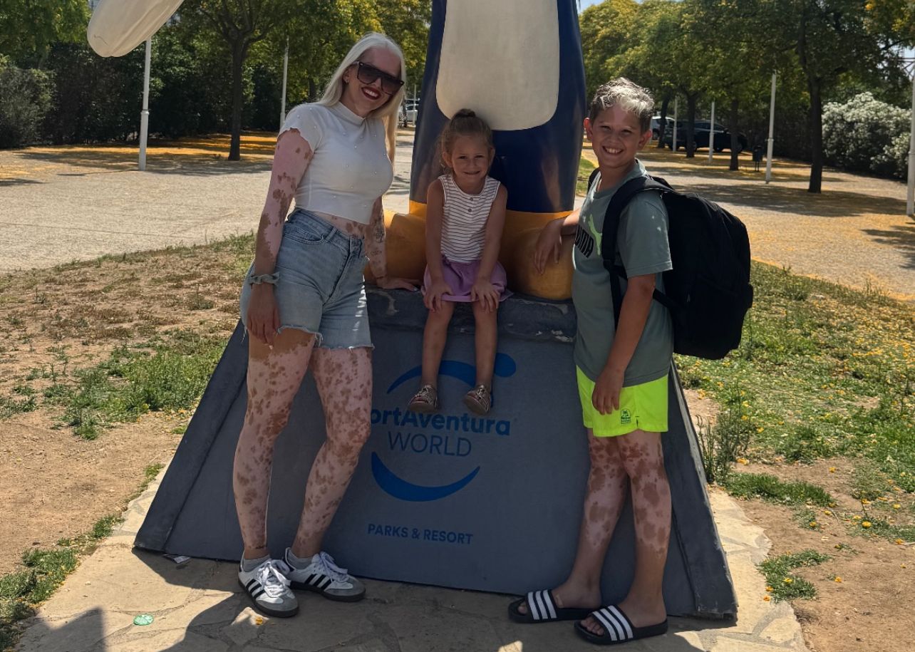 Melissa y sus dos hijos. 