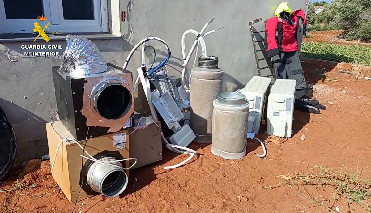 gasolinera vivienda narcolanchas chiclana 00001