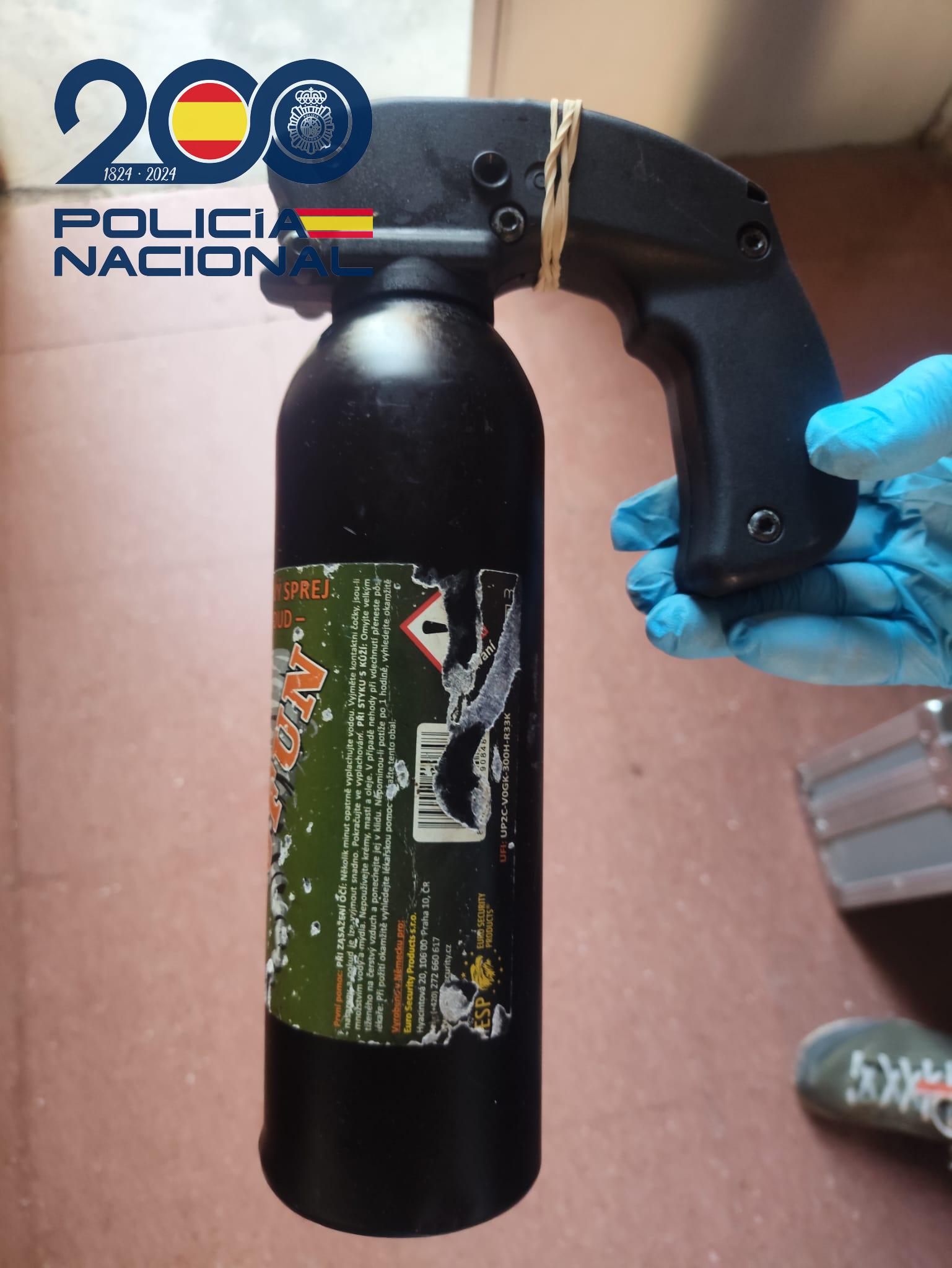 Gas pimienta empleado contra los empleados.