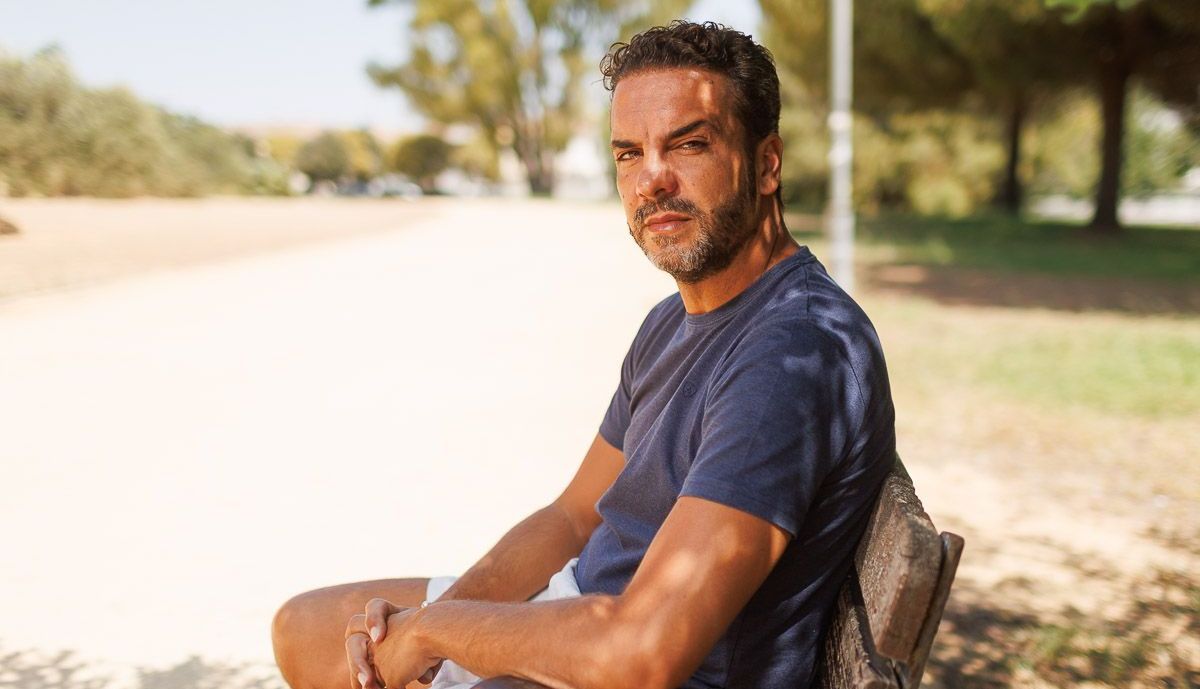 El cantaor en modo relax pese a la apretada agenda de actuaciones en verano.