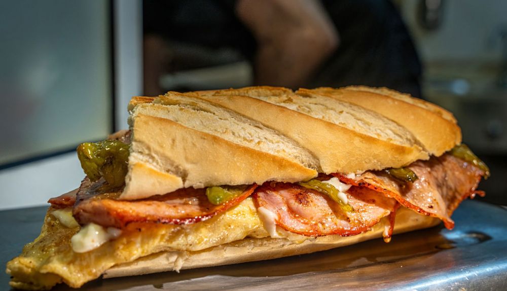 LOS PATIOS BOCATAS   CADIZ