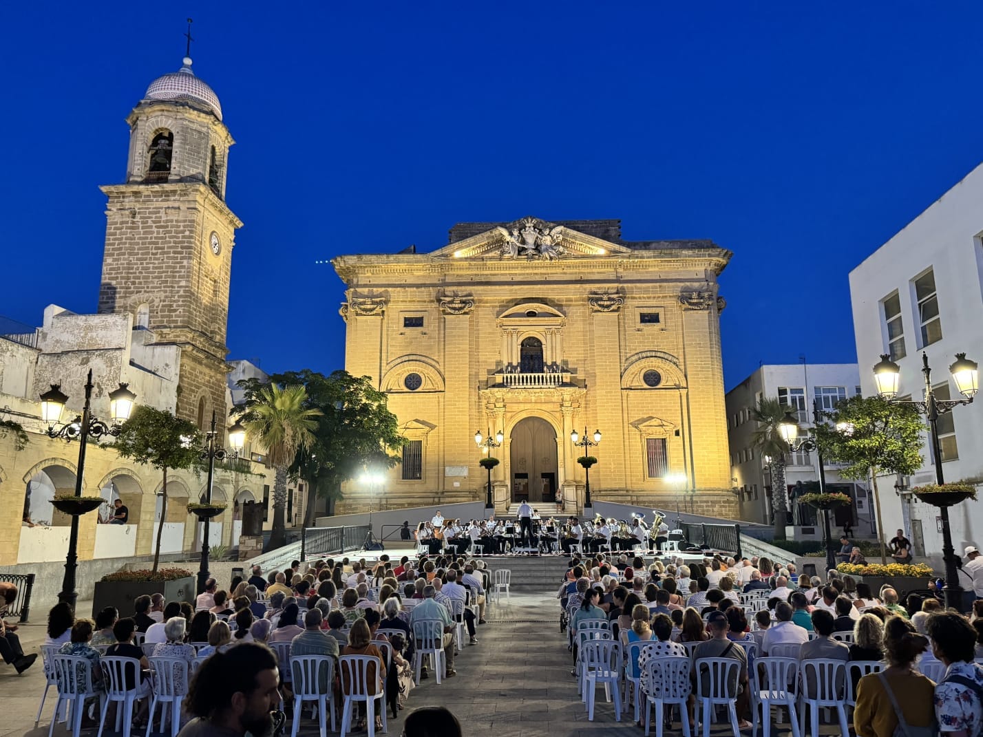 La Plaza Mayor de Chiclana, en un acto.