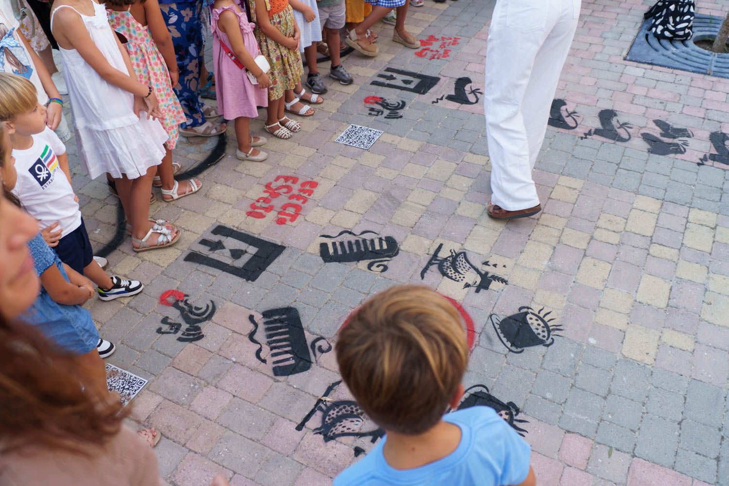 Algunas de las marcas en el suelo de los juegos por bulerías.