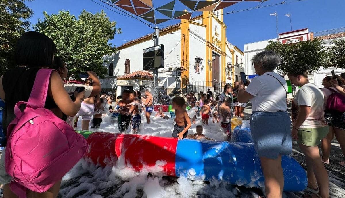 Espuma para refrescarse y divertirse.