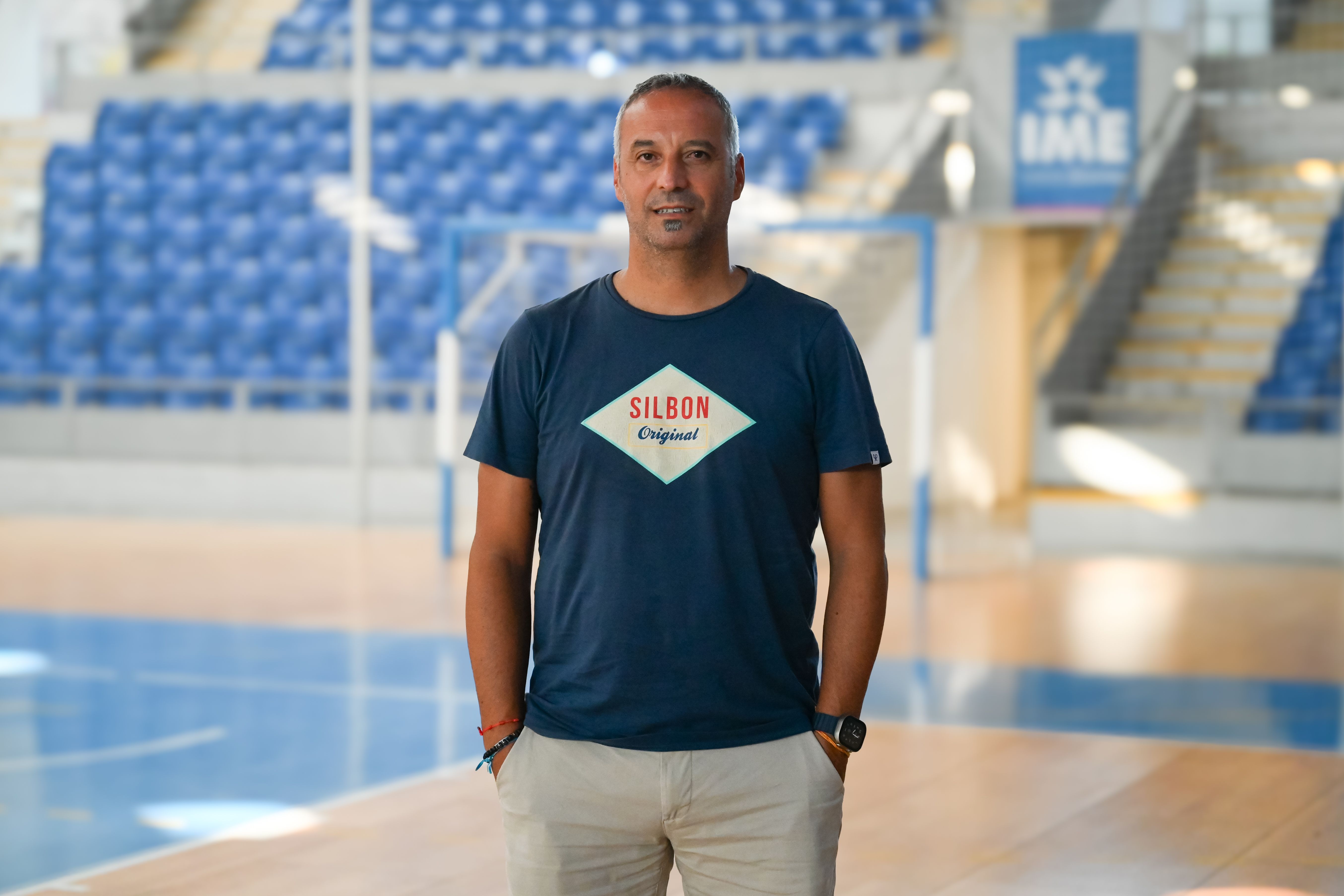 Antonio Vadillo, posando antes de un entrenamiento. Antonio Vadillo, posando antes de un entrenamiento.