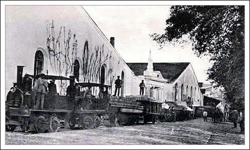 trenii1_el_tren_urbano_de_jerez_a_su_paso_por_las_bodegas