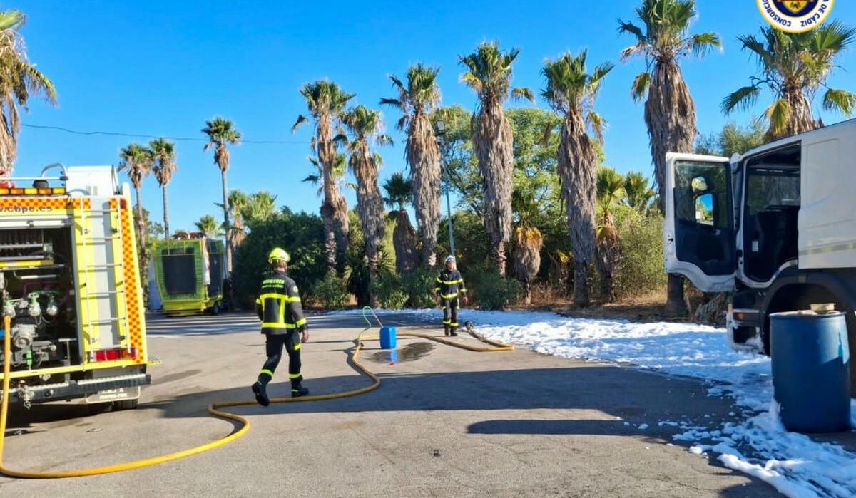 La actuación de bomberos ante la situación vivida en Alcalá de los Gazules.