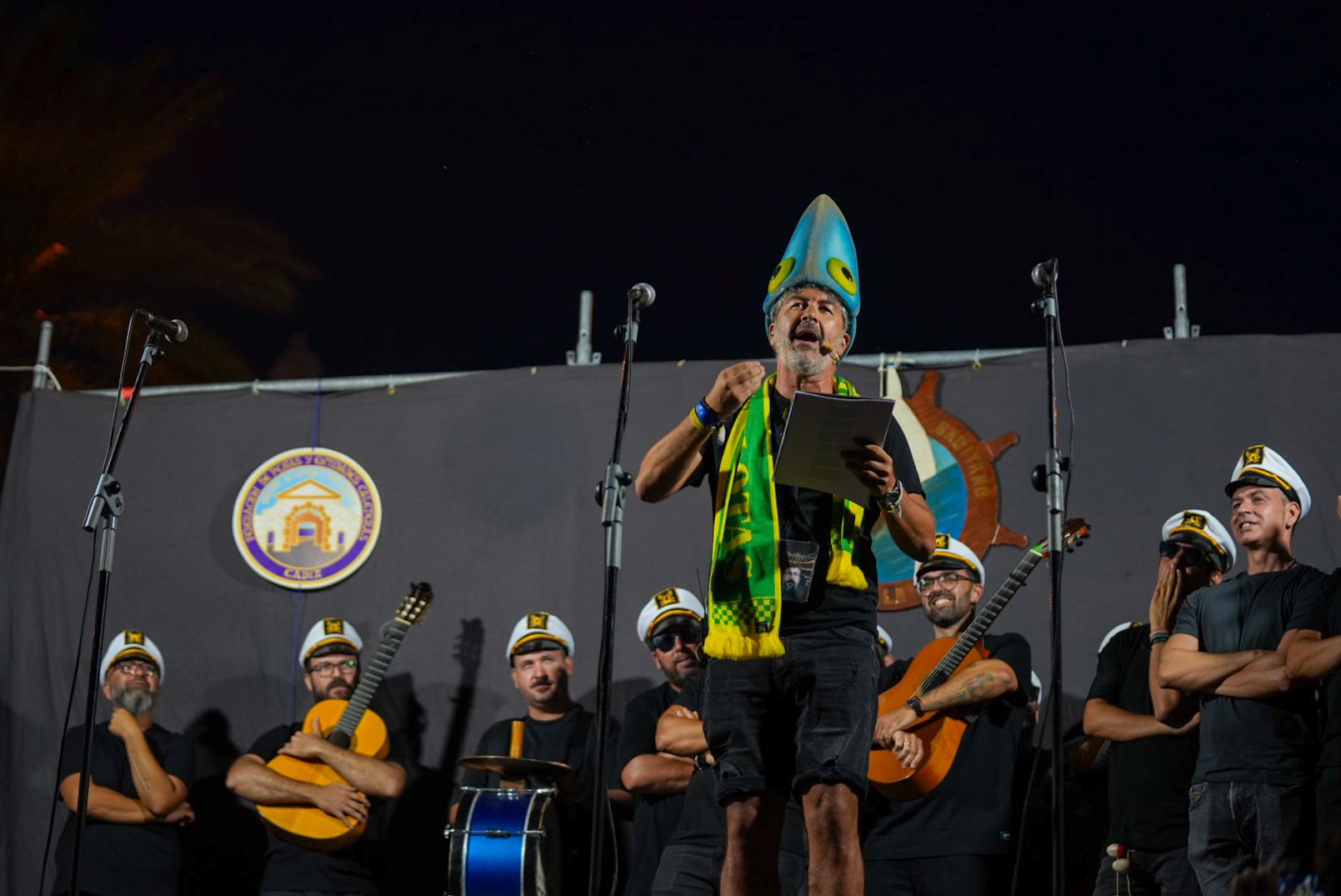 El entierro de la caballa de Cádiz 2025, en imágenes.