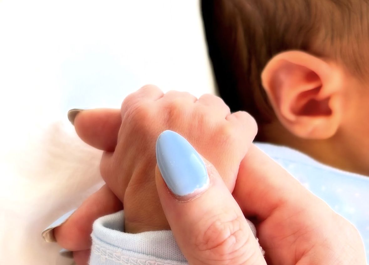 La foto con su recién nacido que la actriz gallega ha compartido en sus redes sociales.