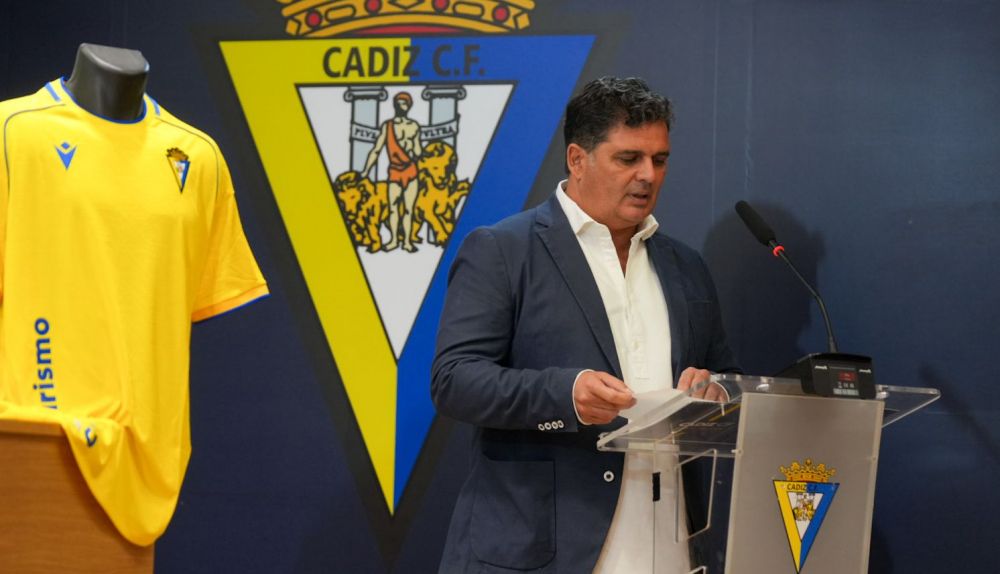 Beardo   Vizcaíno Firma del convenio Cádiz CF   Diputación Cádiz turismo 152