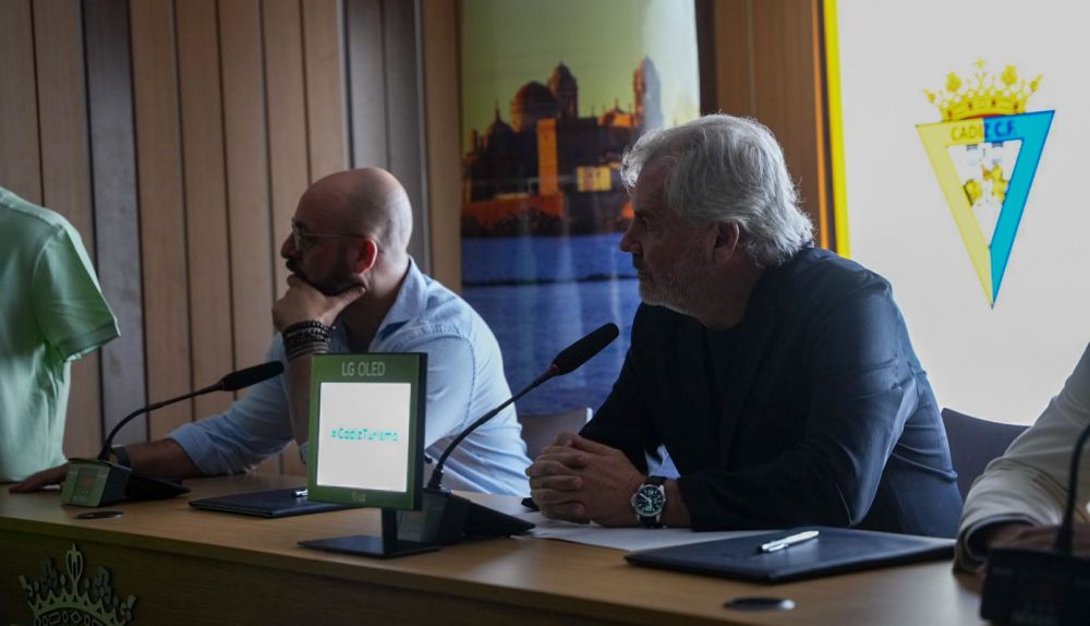 Beardo   Vizcaíno Firma del convenio Cádiz CF   Diputación Cádiz turismo 154