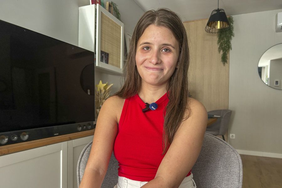 Carolina Mesa Vaya, la sevillana de 17 años afectada por Ataxia de Friedreich. Carolina Mesa Vaya, la sevillana de 17 años afectada por Ataxia de Friedreich.