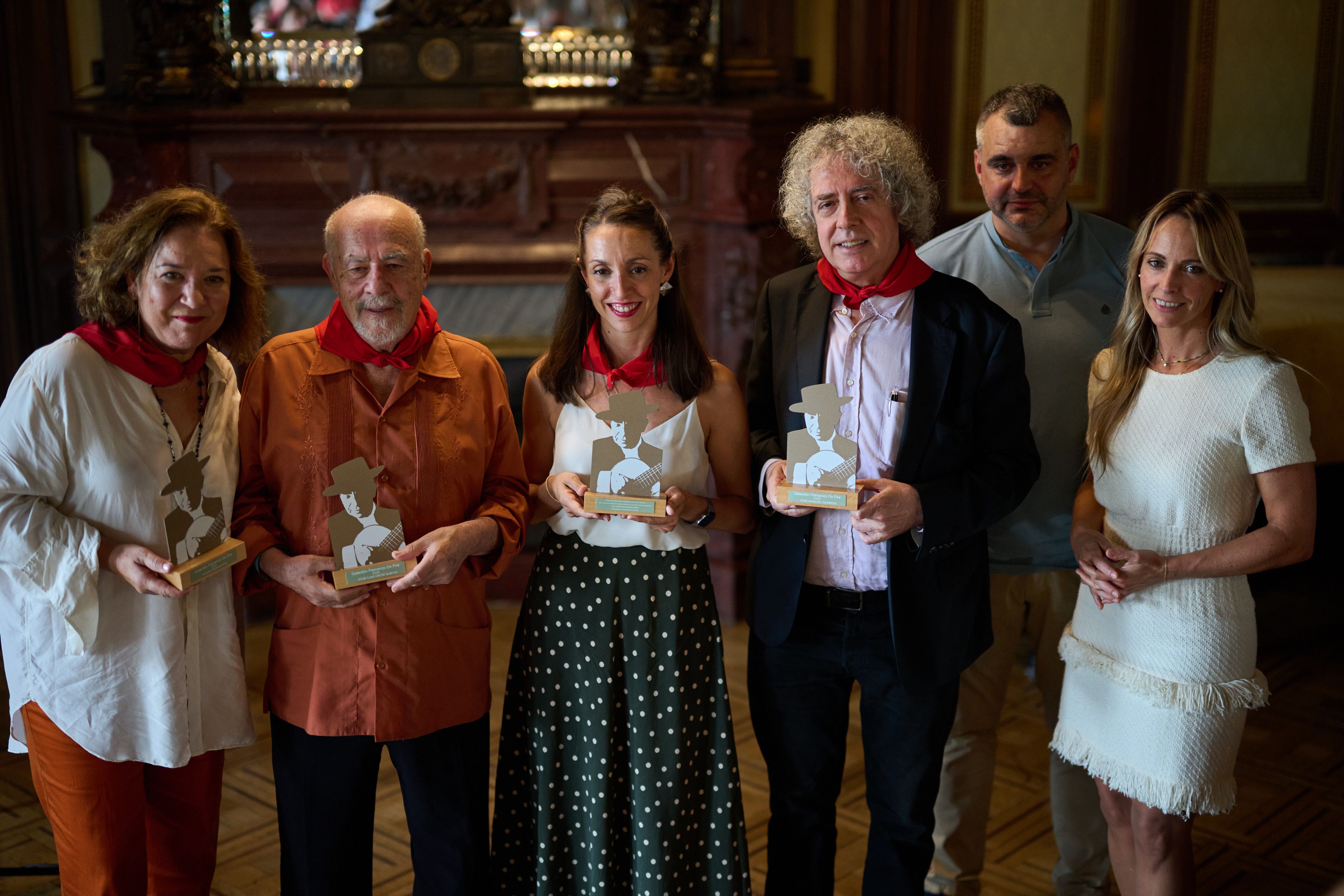 El Nuevo Casino de Pamplona acogía la entrega de los Galardones Flamenco On Fire 2025.