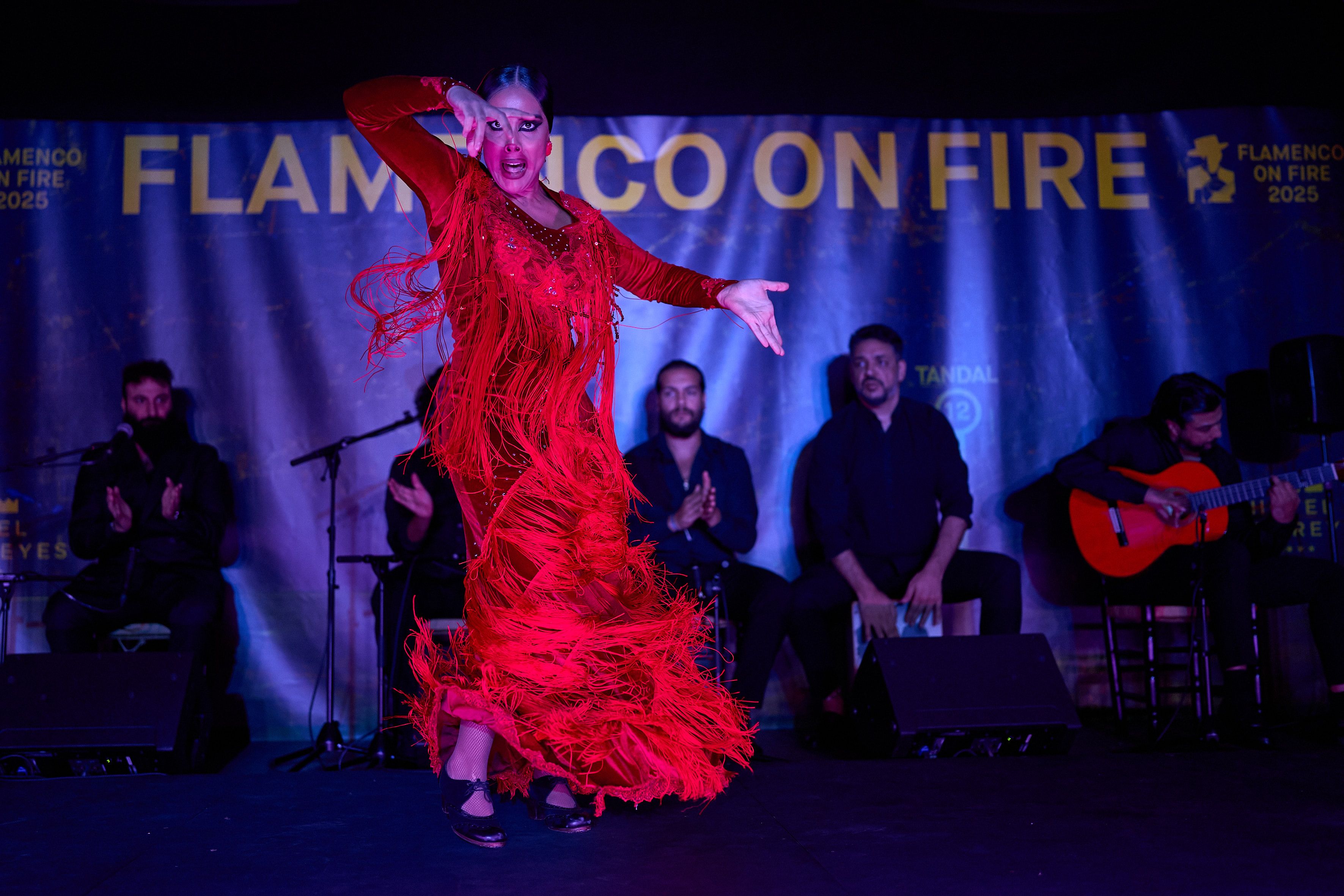 Alba Heredia bailando por seguiriyas en el Tablao On Fire