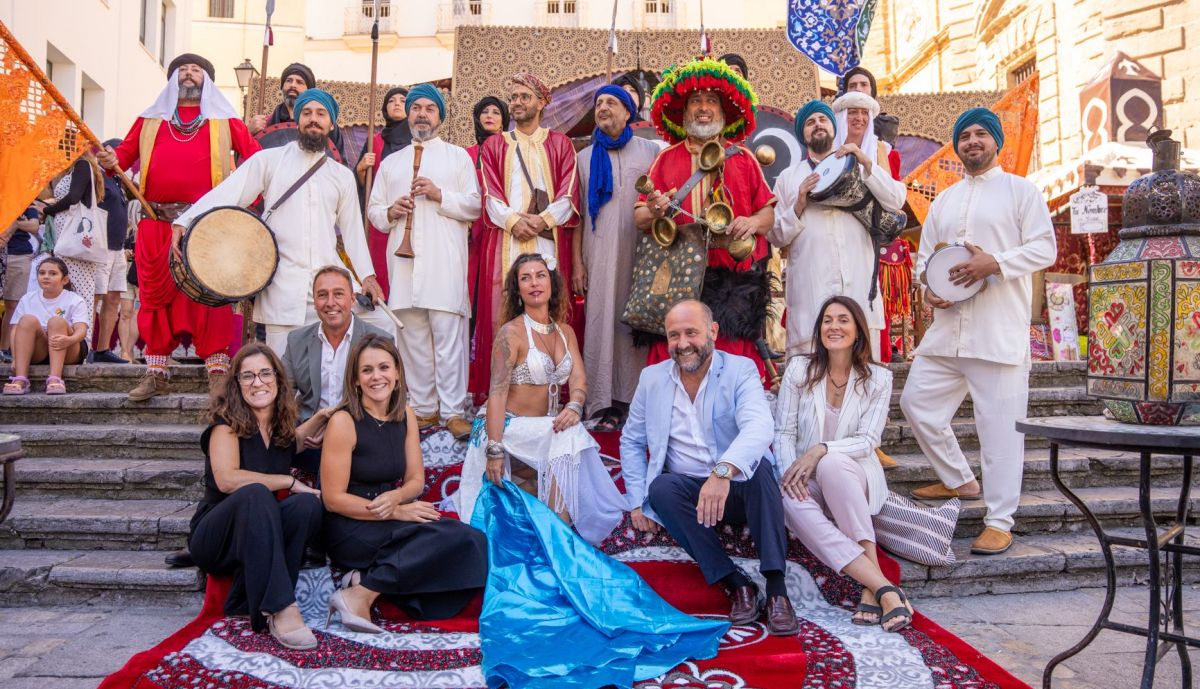 MERCADO ANDALUSI   CADIZ   BARRIO DEL POPULO (1)