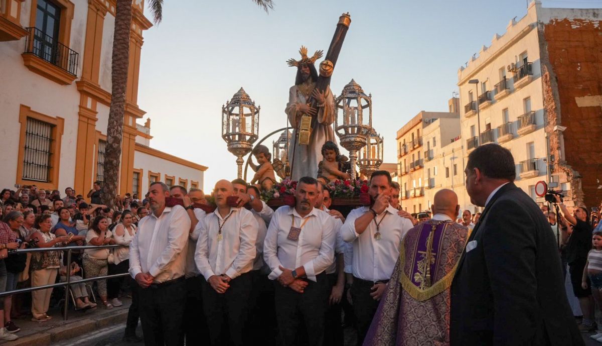 Salida extraordinaria Nazareno Santa María Cádiz  239