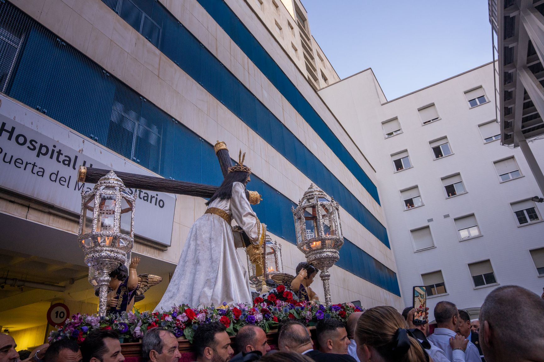 Salida de Jesús Nazareno del Hospital