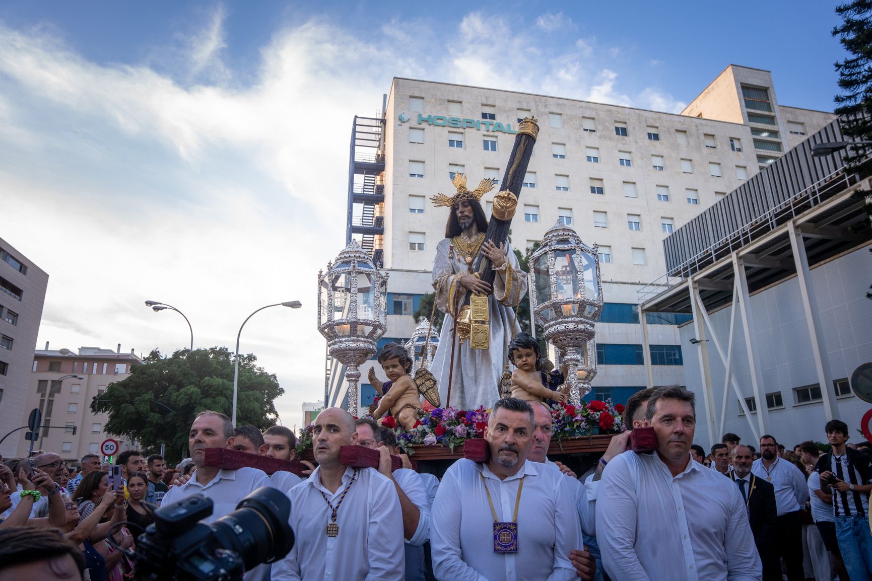 Salida de Jesús Nazareno del Hospital
