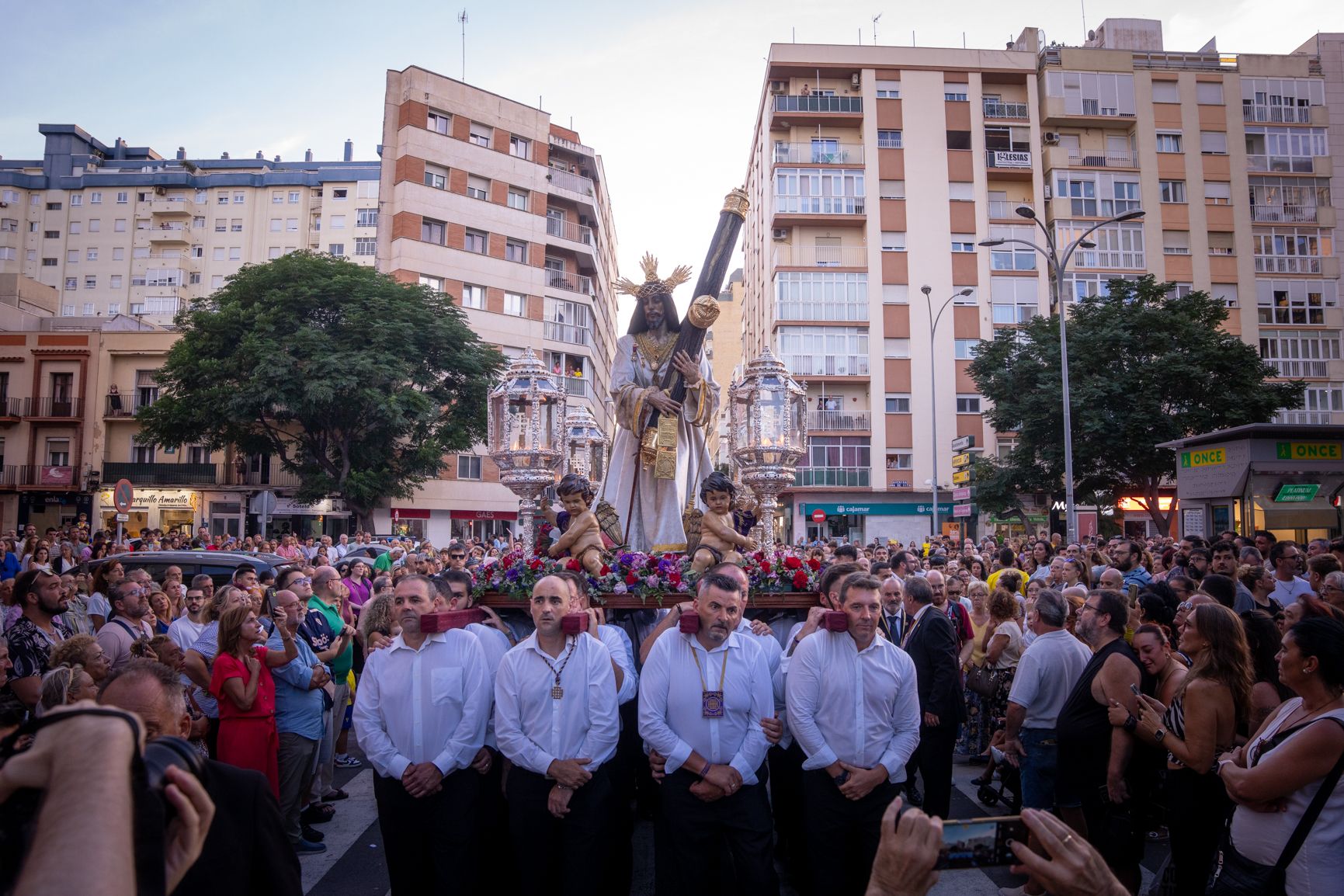 Salida de Jesús Nazareno del Hospital