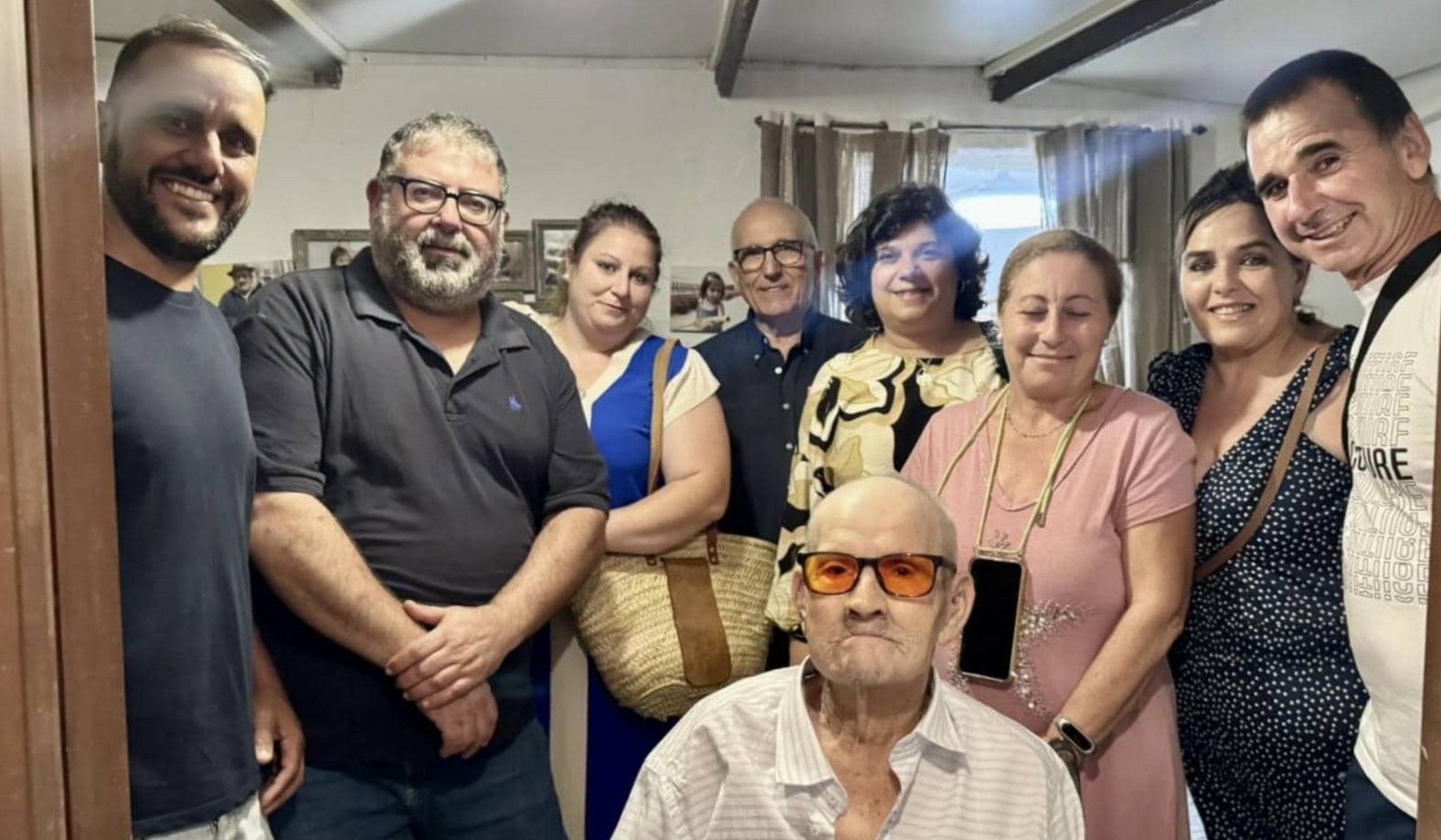 Muere el abuelo de Sanlúcar.