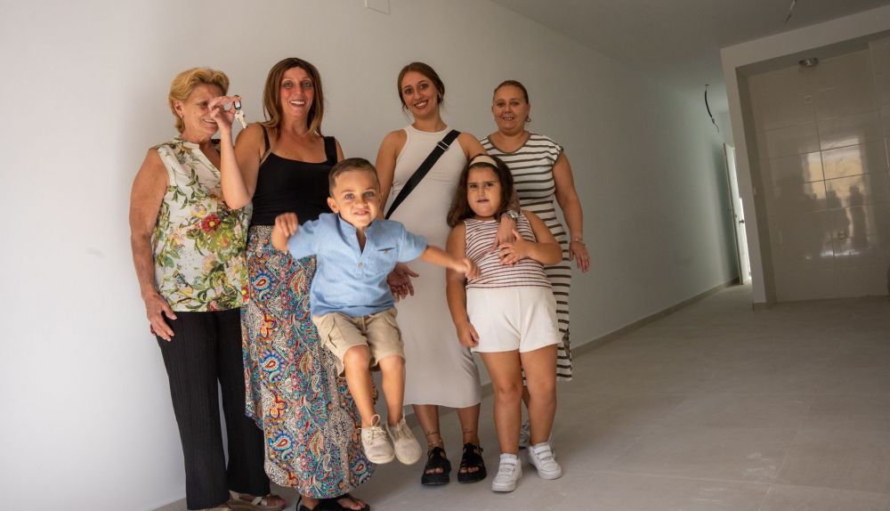 PROCASA ENTREGA DE LLAVE CALLE SANTIAGO CADIZ 16