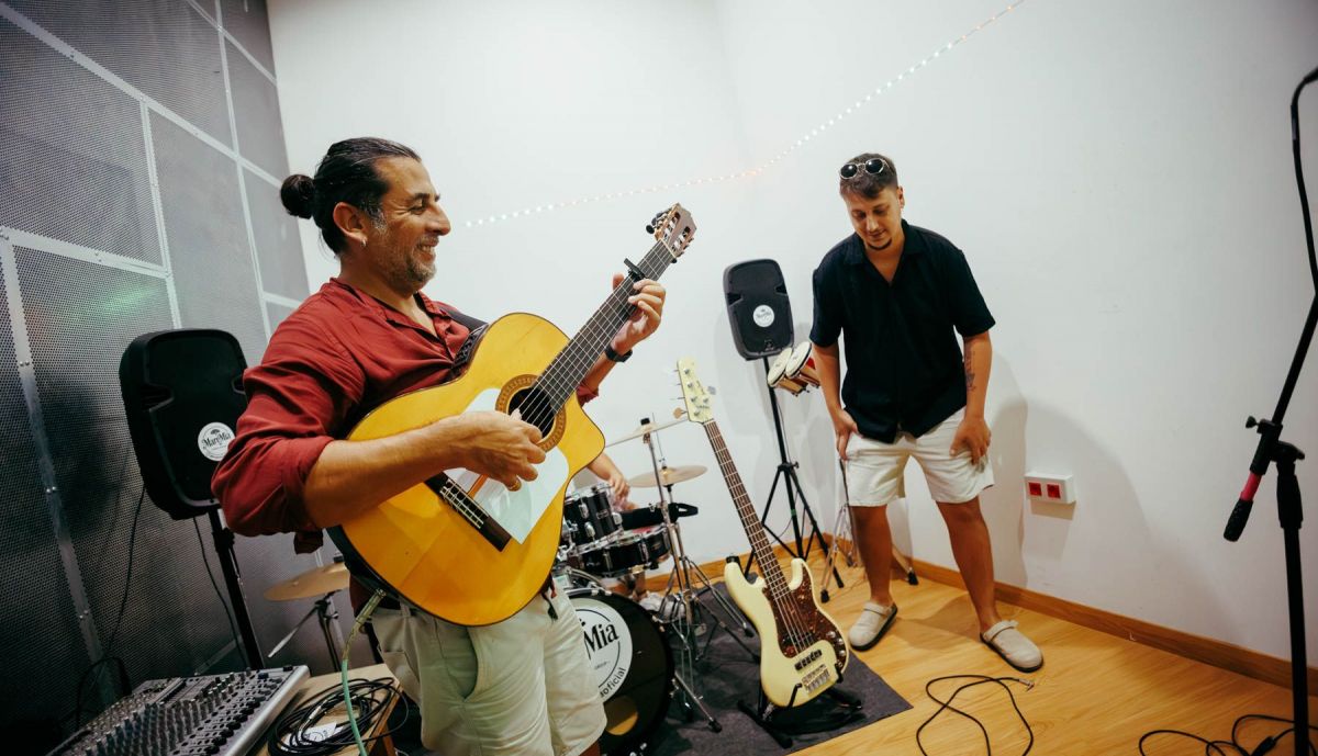 MARE MIA GRUPO MUSICA 05