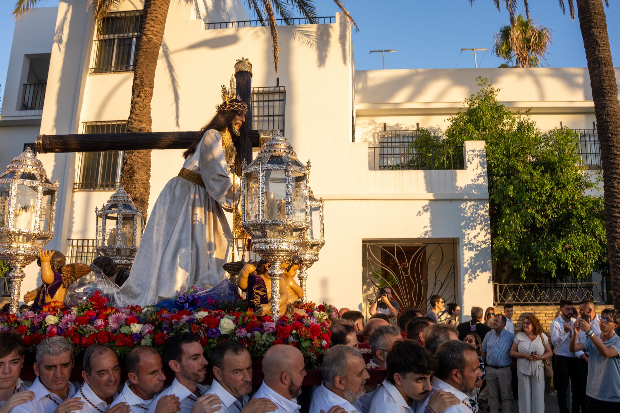 El Nazareno regresa a Santa María tras su peregrinación extramuros