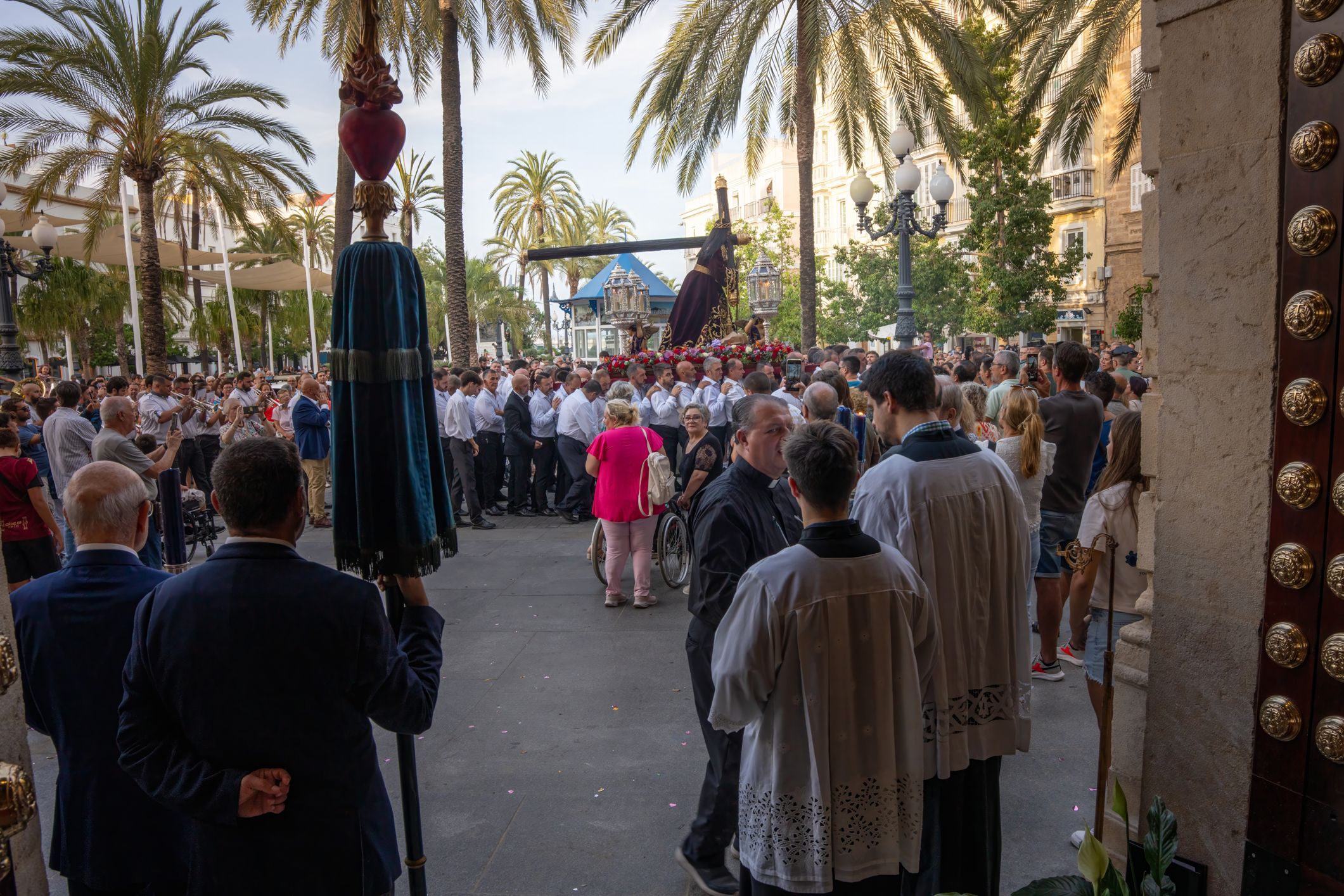 El Nazareno regresa a Santa María tras su peregrinación extramuros
