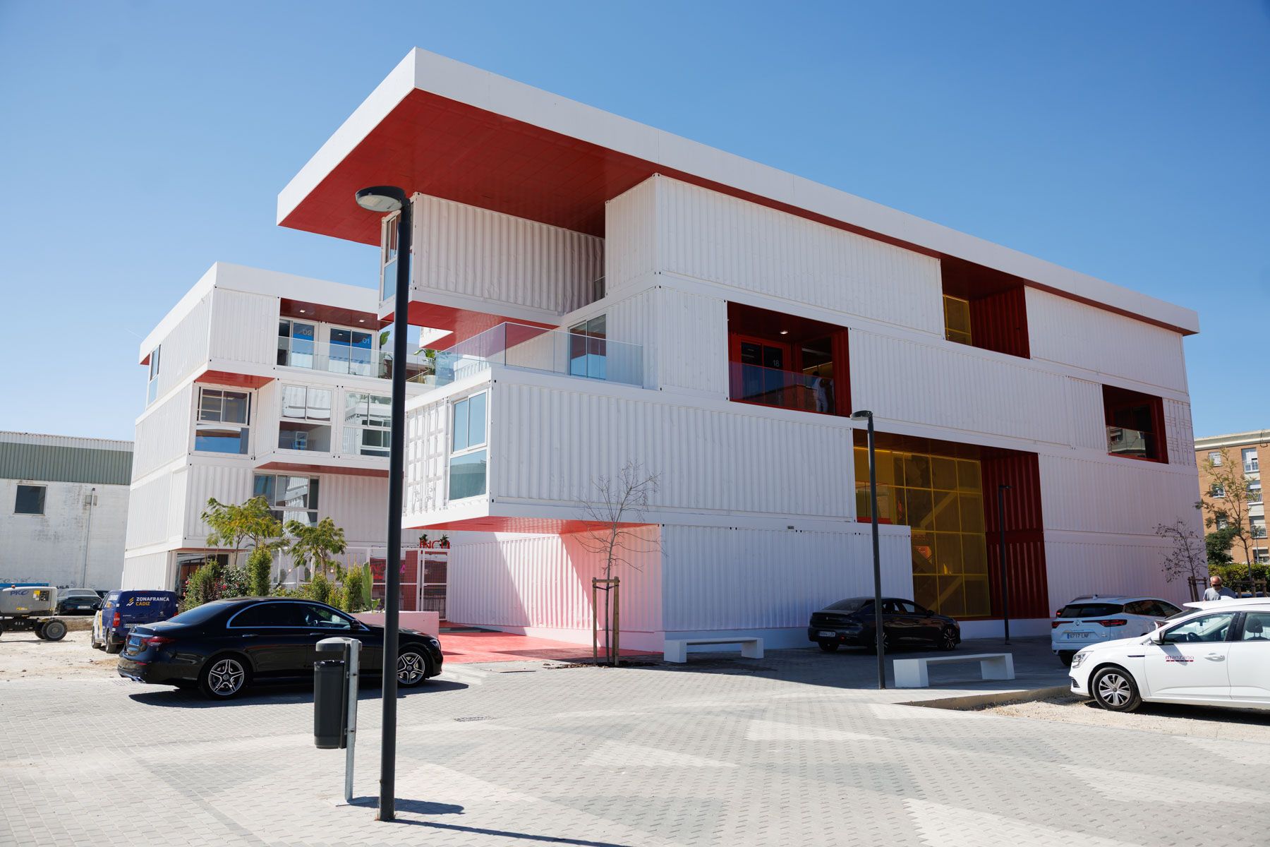 Exterior de Incubazul, ubicado en el recinto exterior de Zona Franca.