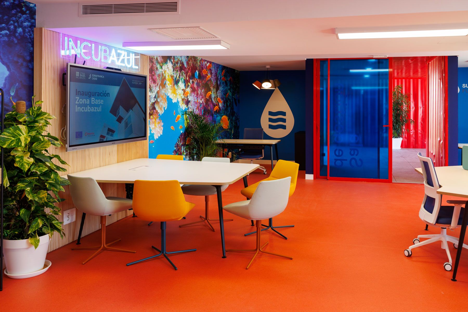 Una de las salas de reuniones de la incubadora de economía azul.